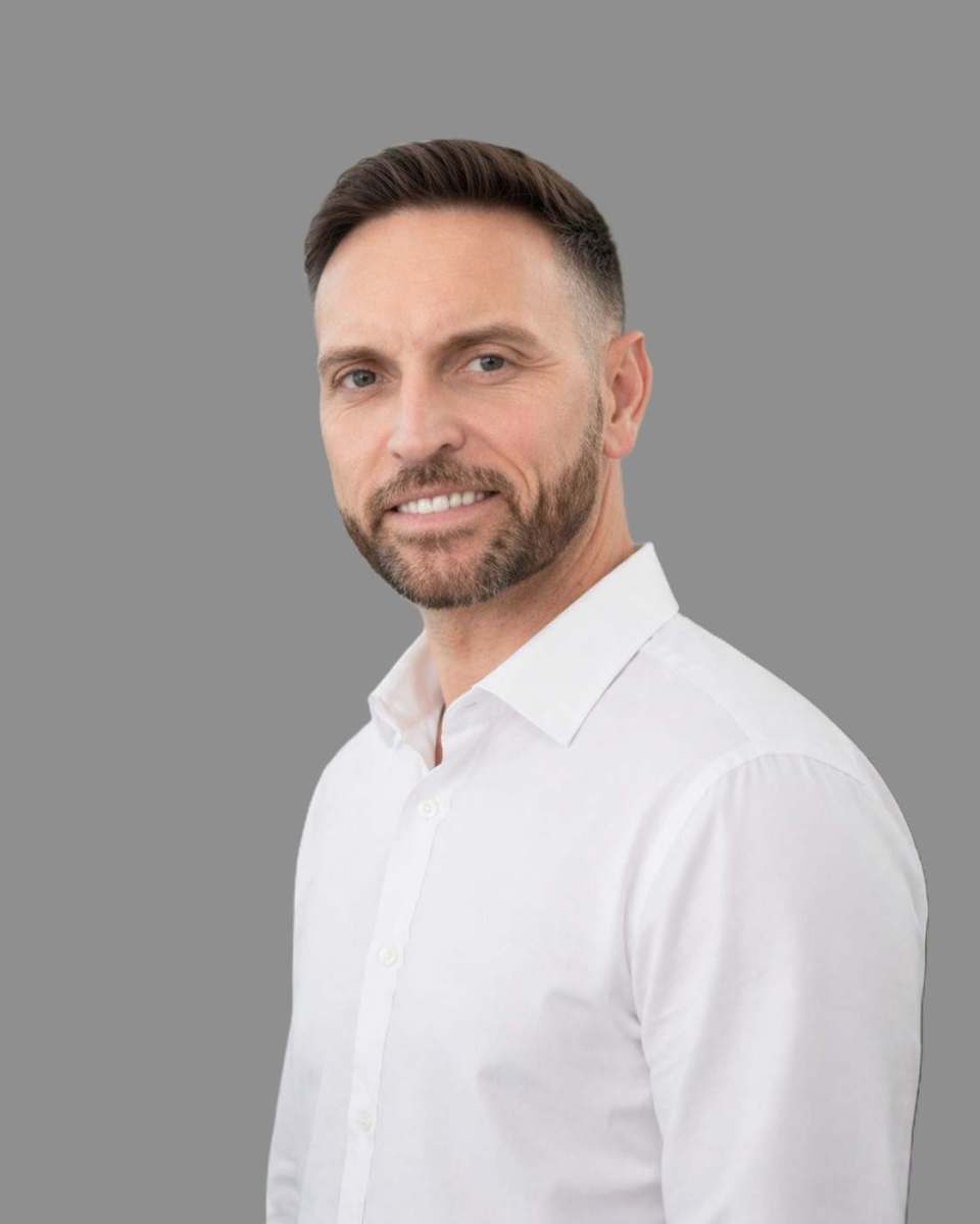 Steve Lovegrove, Director
